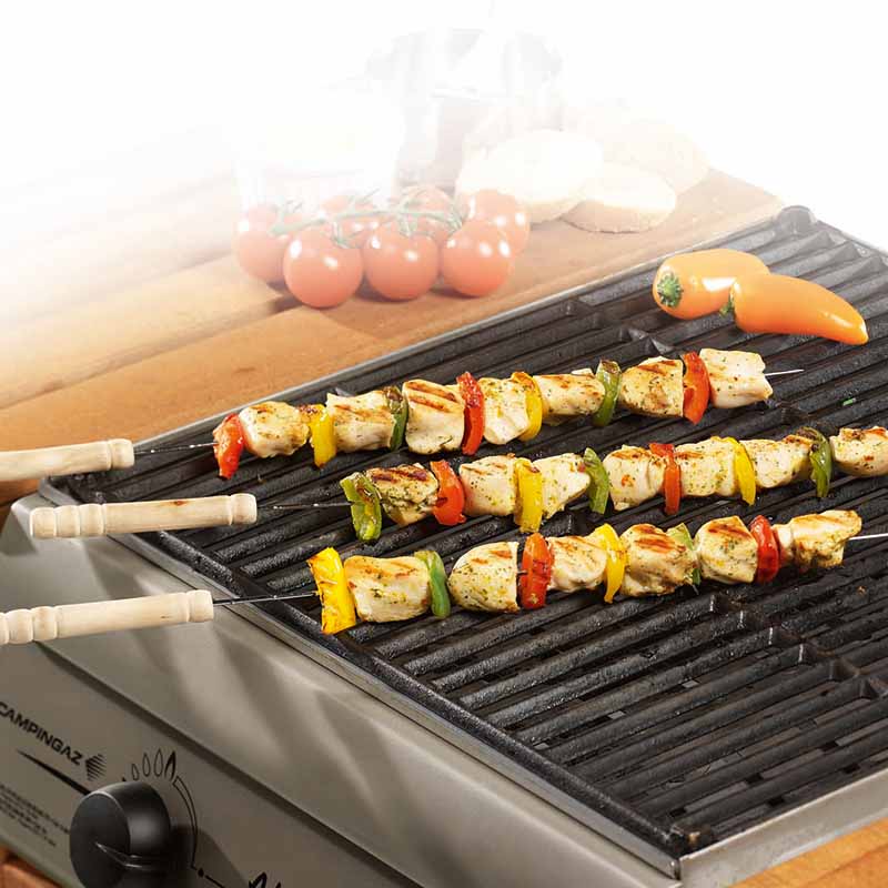 BBQ - šašlykiniai iešmai su medine rankena, ilgis 38 cm (4 vnt.)