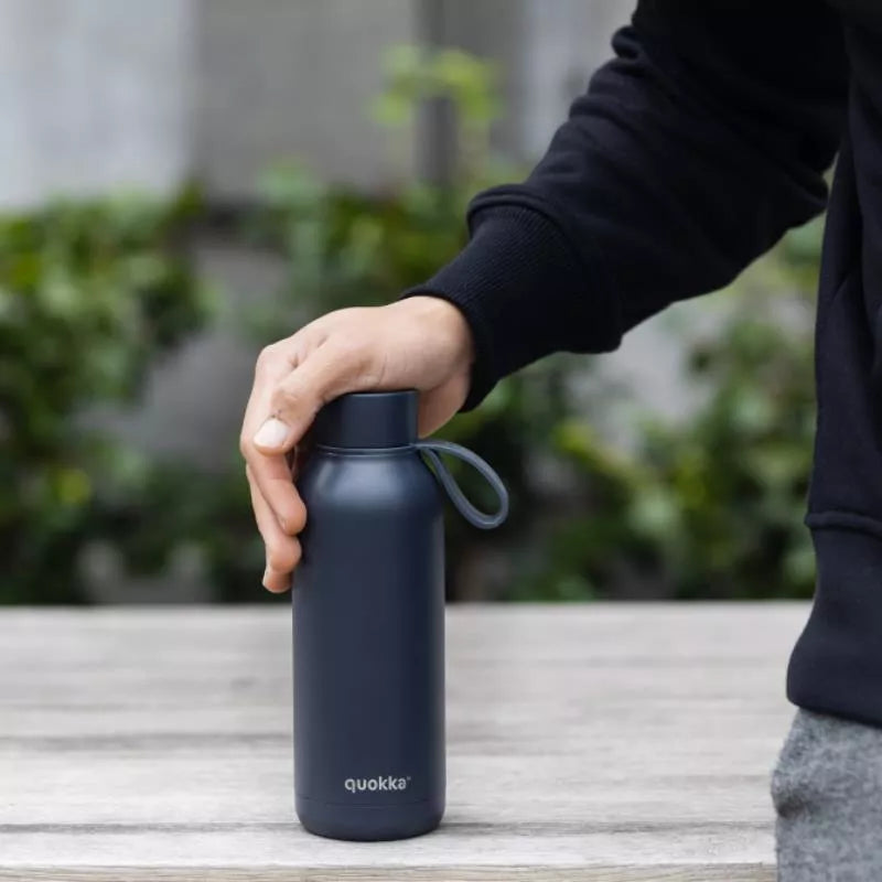 Quokka Vientisas Su Dirželiu - Termosinė Nerūdijančio Plieno Gertuvė 510 ml Su Dirželiu (Skalūno)