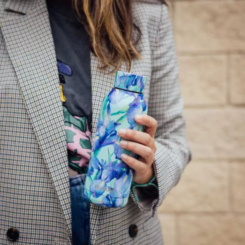 Quokka Solid – Termo butelis iš nerūdijančio plieno, 510 ml (Mėlynieji Irisai)