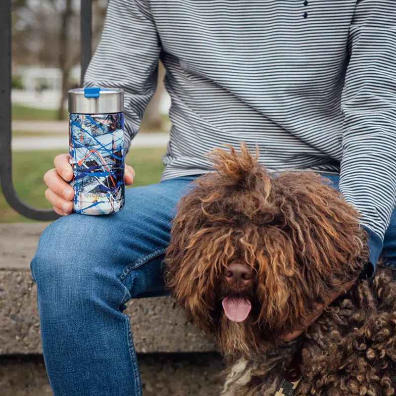 Quokka Boost Kavos termopuodelis – Nerūdijančio plieno termosinė stiklinė su filtru 400 ml (Abstraktus)