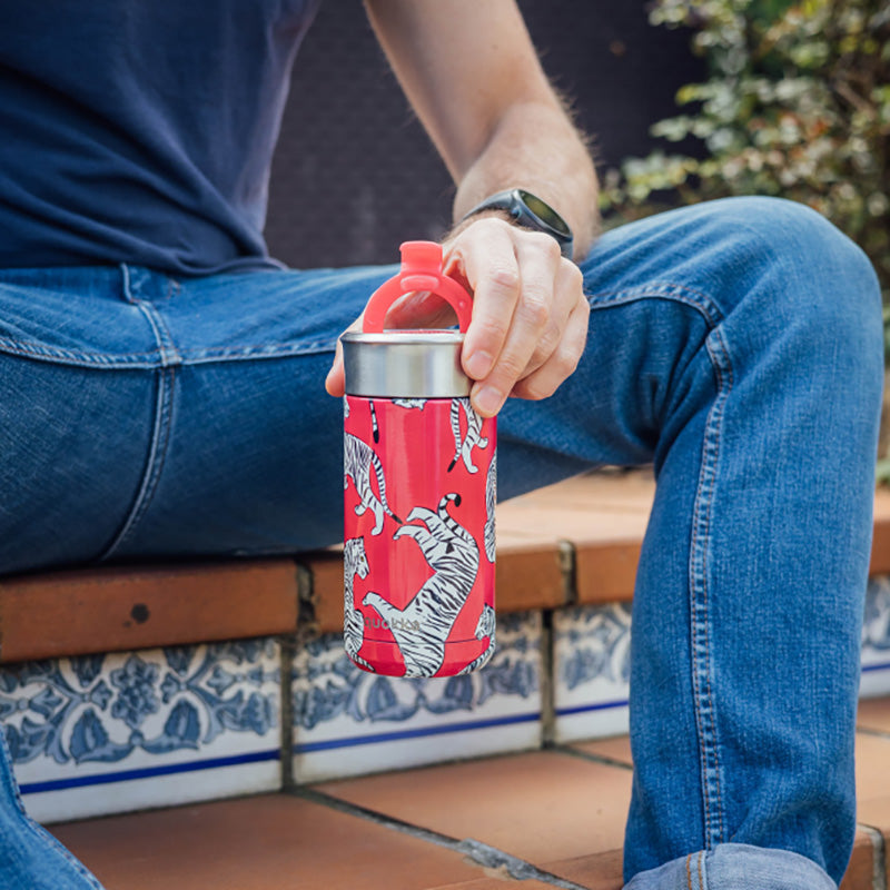 Quokka Boost kavos termosinė taurė – Nerūdijančio plieno kelioninis puodelis su užpilu 400 ml (Tigrai)