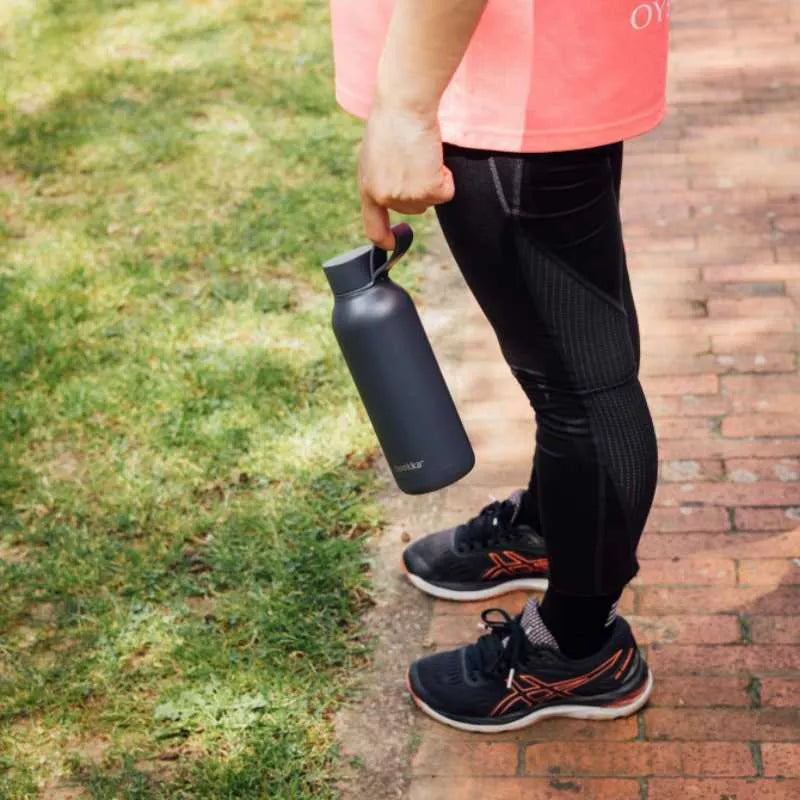 Quokka Vientisas Su Dirželiu - Termosinė Nerūdijančio Plieno Gertuvė 510 ml Su Dirželiu (Skalūno)