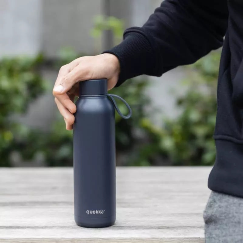 Quokka Vientisas Su Dirželiu – Nerūdijančio Plieno Termo Butelis 630 ml Su Dirželiu (Arduinys)