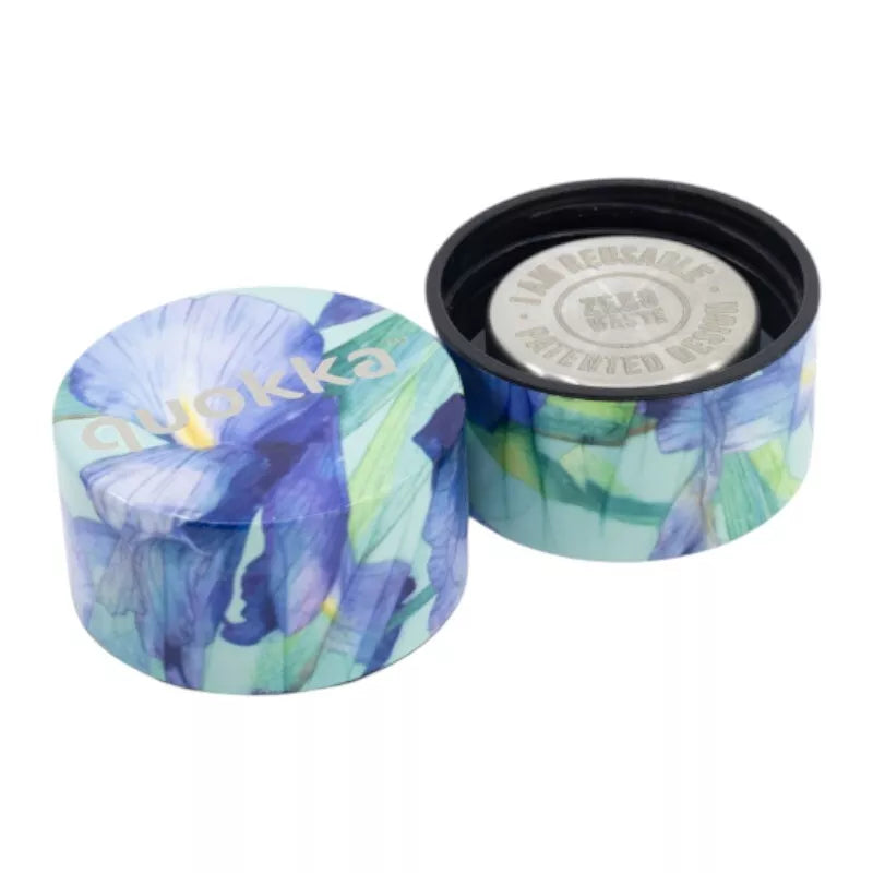 Quokka Solid – Termo butelis iš nerūdijančio plieno, 510 ml (Mėlynieji Irisai)