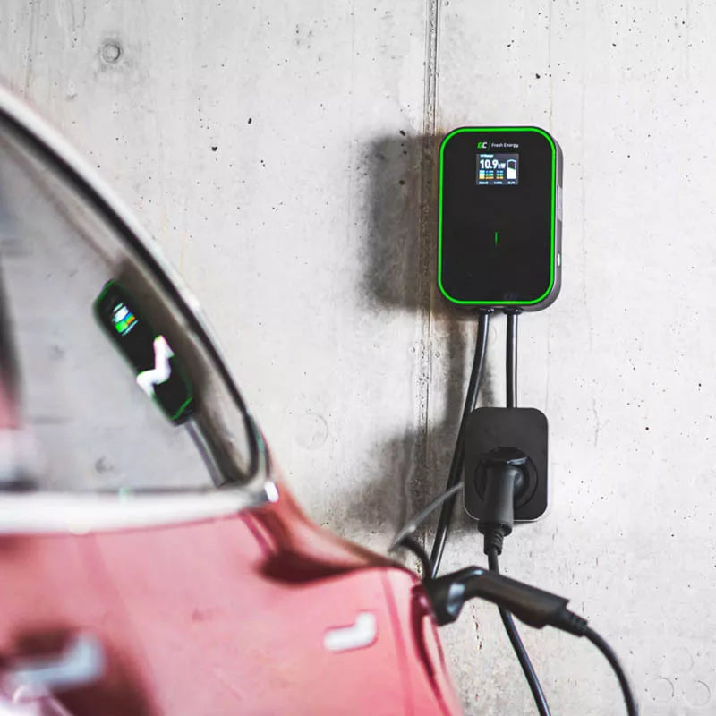 Green Cell Sieninė įkrovimo stotelė GC EV PowerBox 22kW su RFID ir 2 tipo lizdu elektriniams automobiliams ir įkraunamiems hibridams krauti